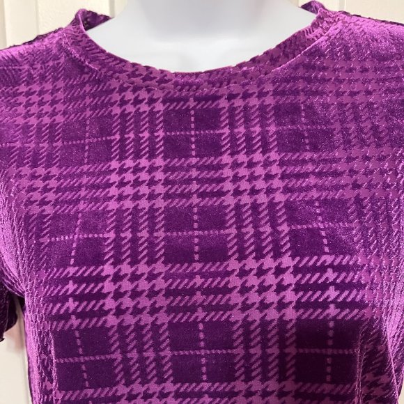 NWOT Nine West beautiful purple velvety short sleeve top size XS - Picture 3 of 5